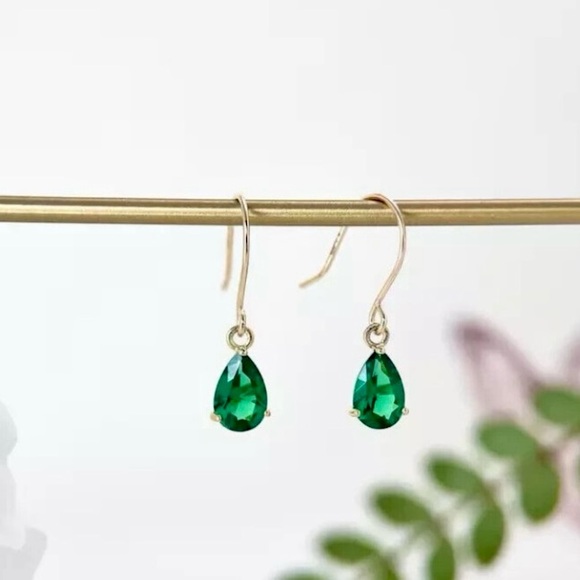 NEW Dainty Teardrop dangle Earrings in Emerald Green & Gold color May - Boutique - Picture 3 of 6